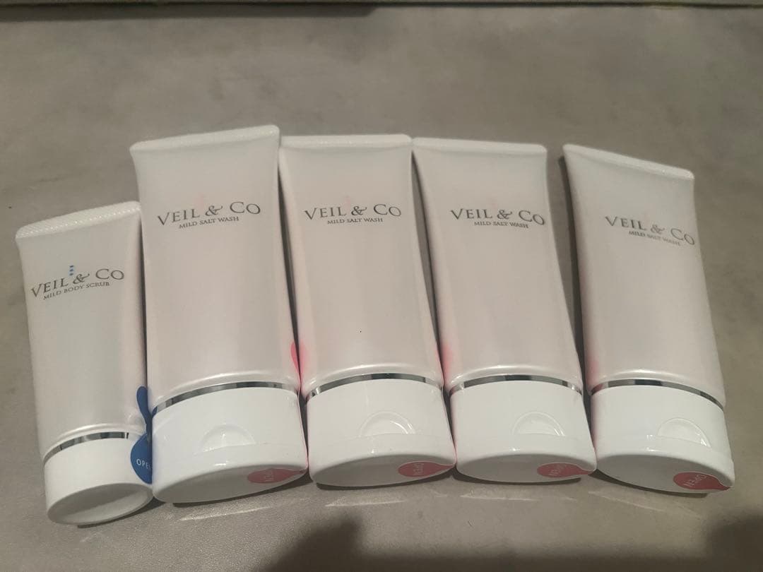 VEIL & CO マイルドクレンジングクリーム & ボディスクラブ セット