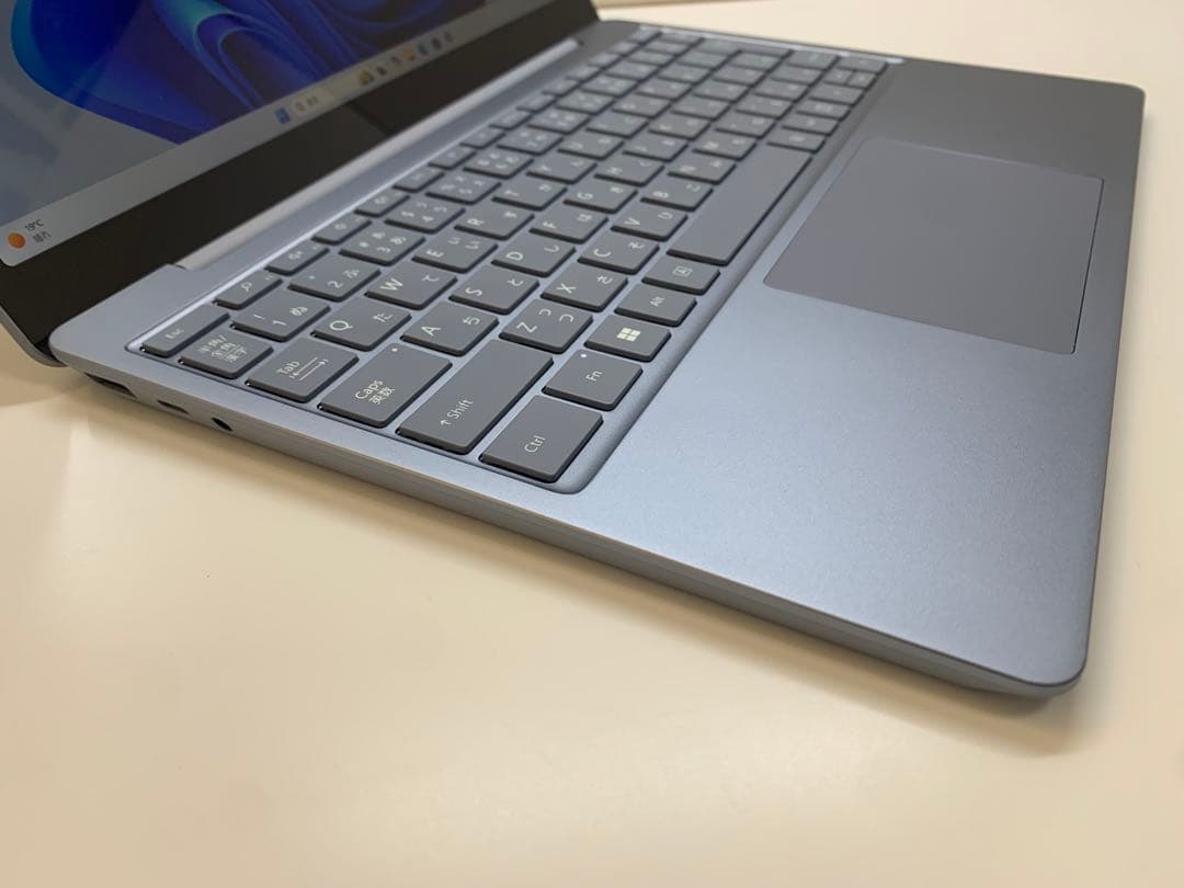 美品 Surface Laptop Go2 Core i5 8GB 128GB