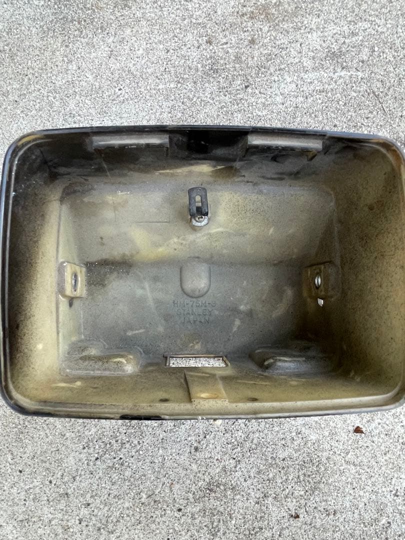 CBR400F 純正ヘッドライトカバー