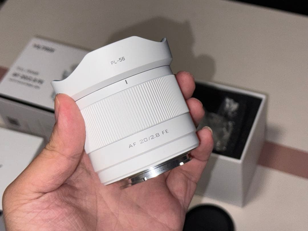 Viltrox 20mm F2.8 White FEマウント ほぼ新品