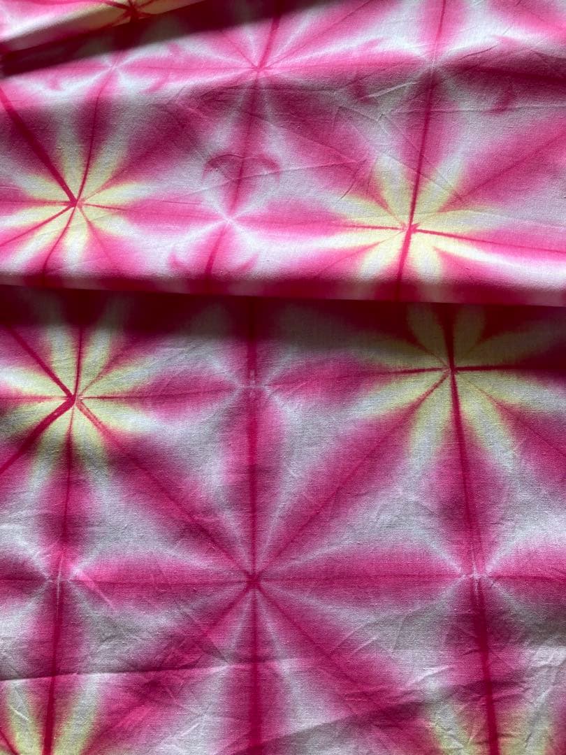 雪花絞り　反物　ピンク