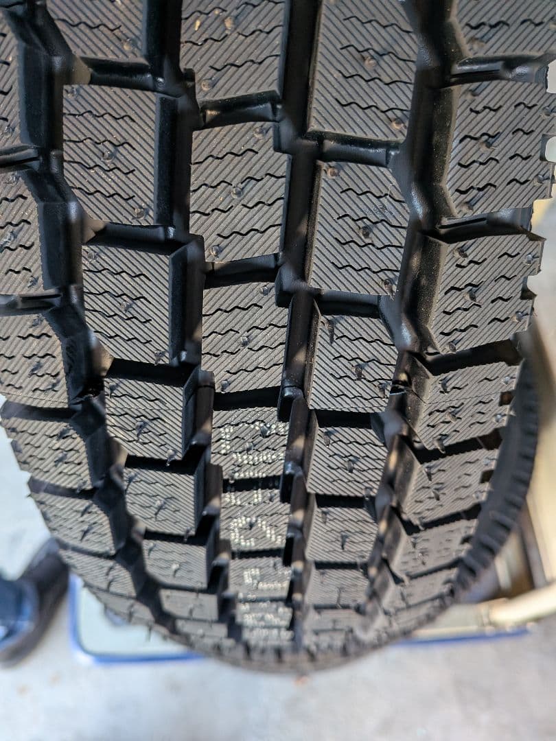 イキイキする毎日　1/2 145/80R12マルチ中古スチール＋新品ヨコハ
