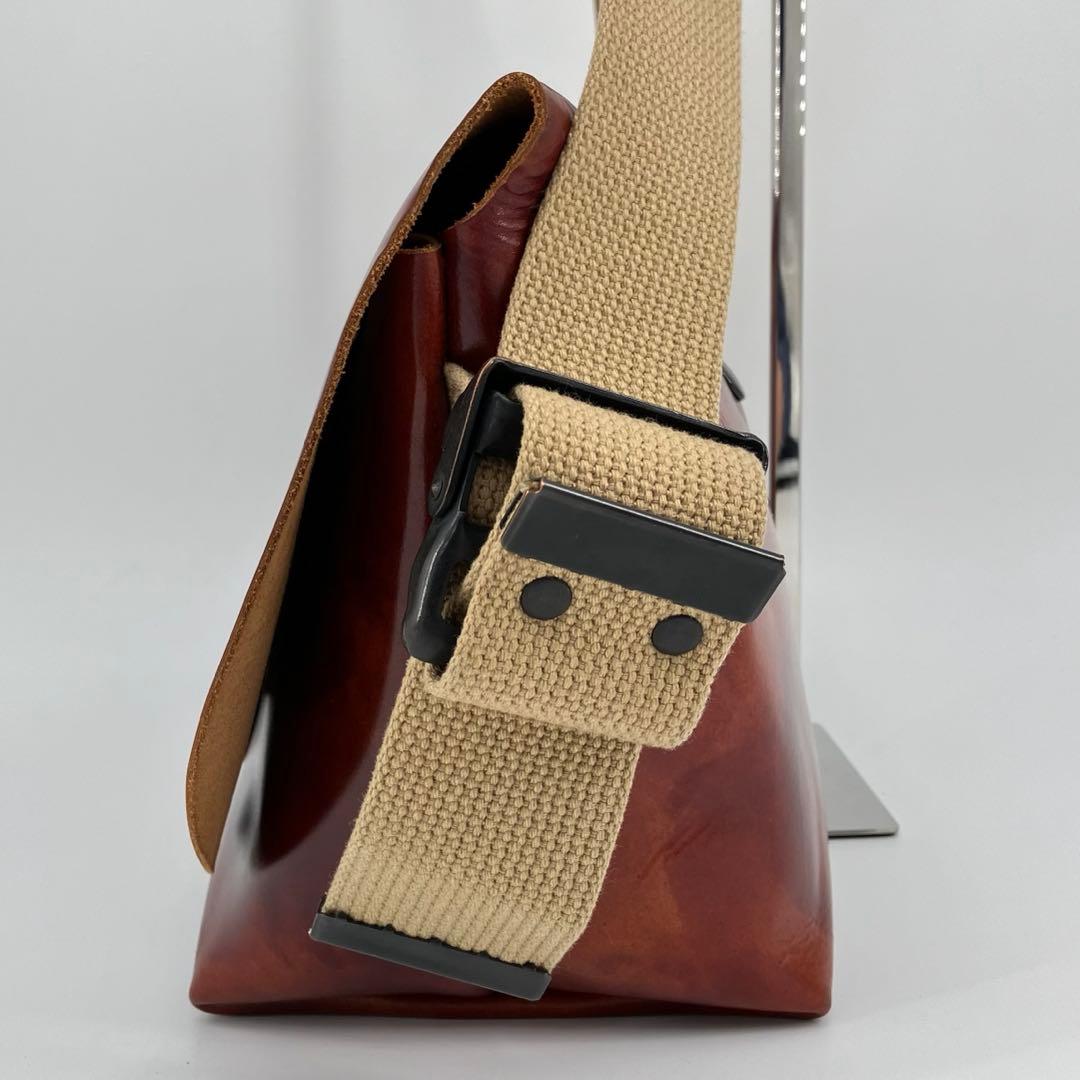 ユニアンドコー メッセンジャーバッグ レザー ワックス加工 Mサイズ キャメル