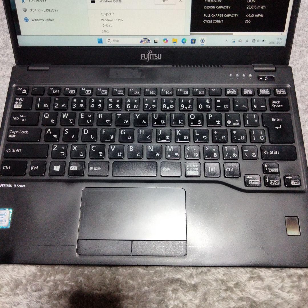 ノートPC Fujitsu U939/A (Win 11、カメラ・マイク非搭載)