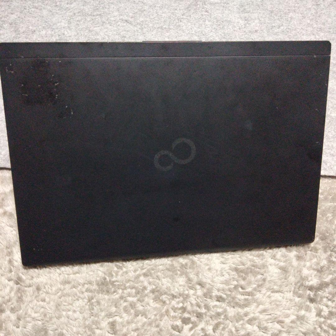 ノートPC Fujitsu U939/A (Win 11、カメラ・マイク非搭載)