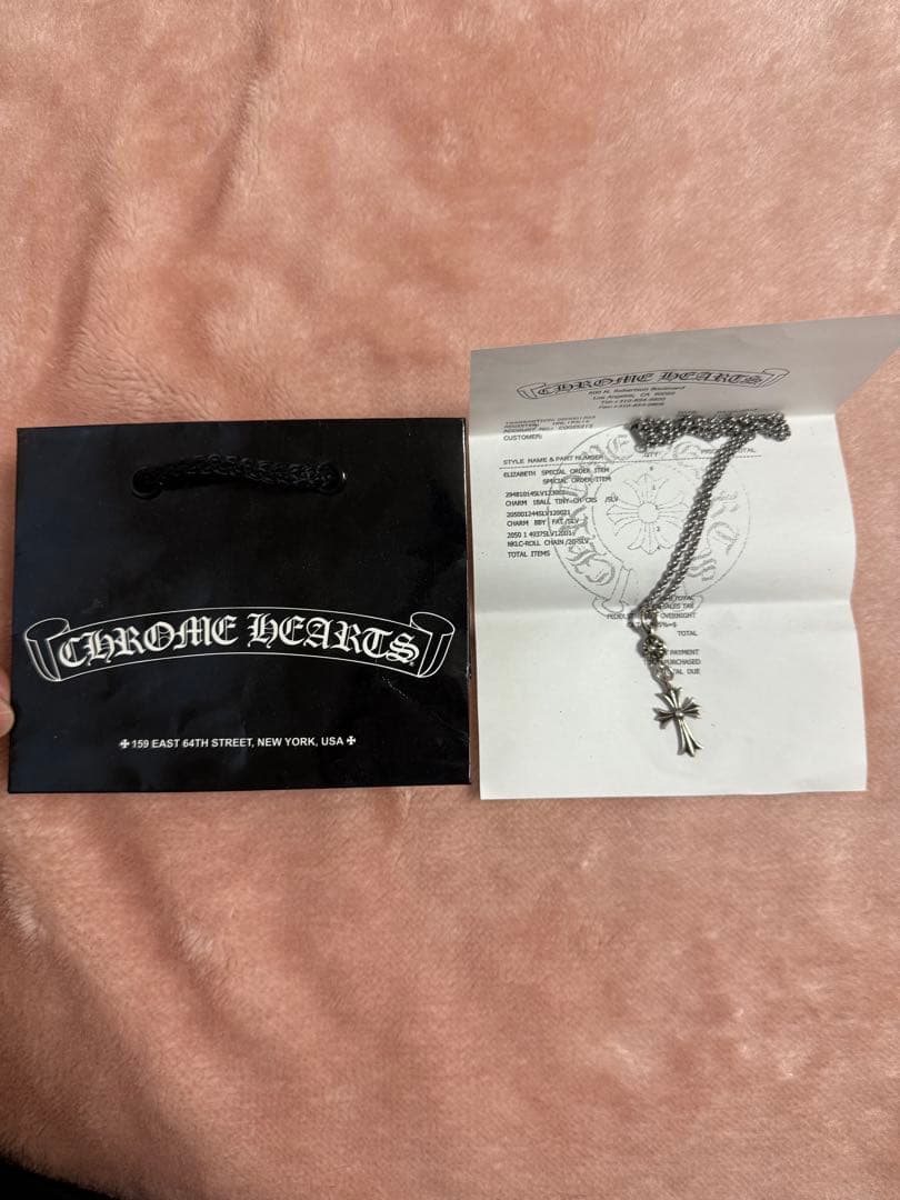 クロムハーツワンボールタイニーCHクロスチャーム