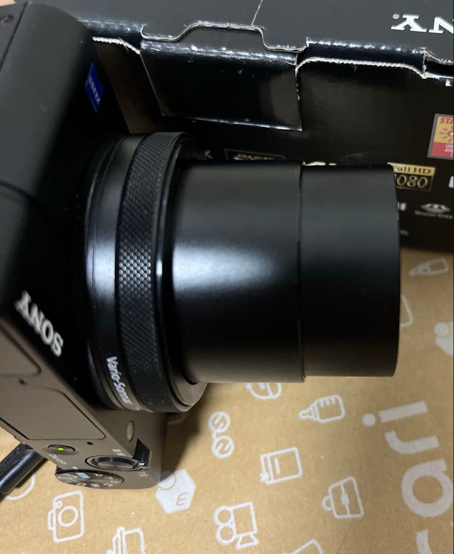 ソニー　サイバーショット　Sony DSC-RX100M4