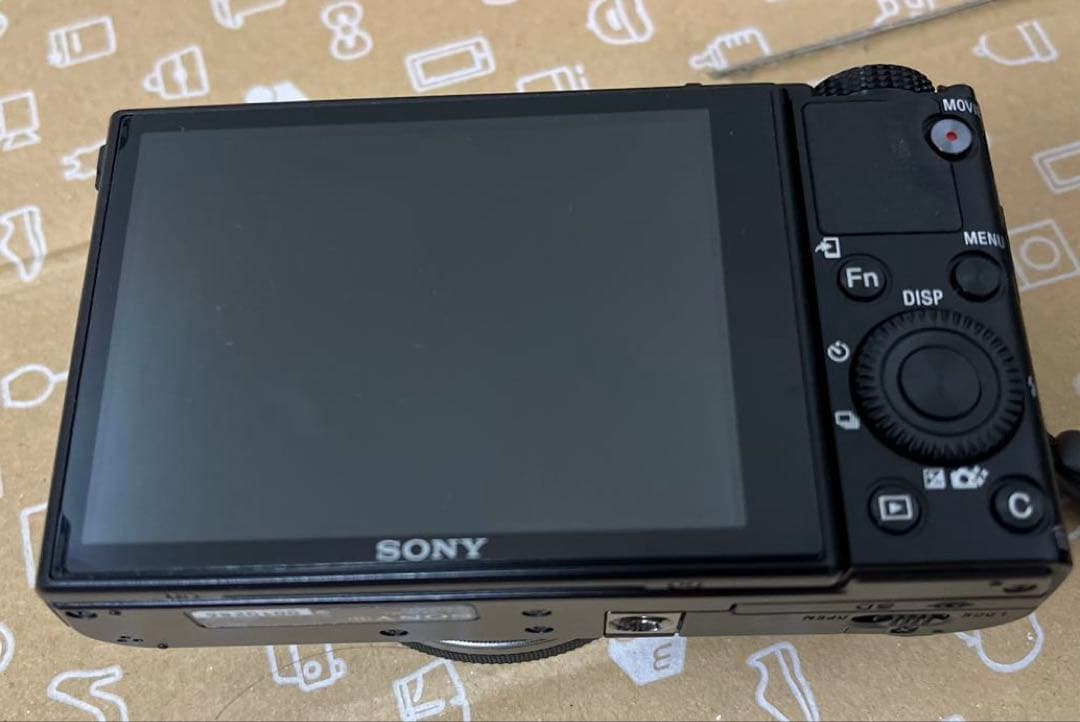 ソニー　サイバーショット　Sony DSC-RX100M4