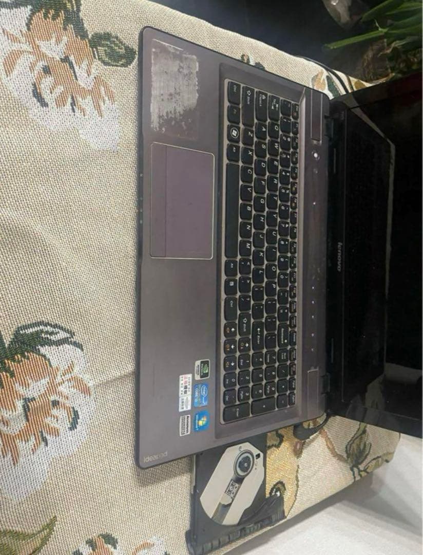 レノボ　ノートパソコン　GPU Windows11