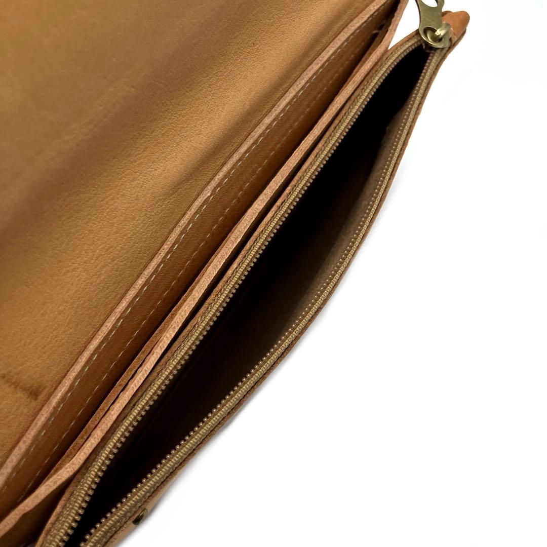 訳あり新品　IL BISONTE イル ビゾンテ 長財布　メンズ　レディース