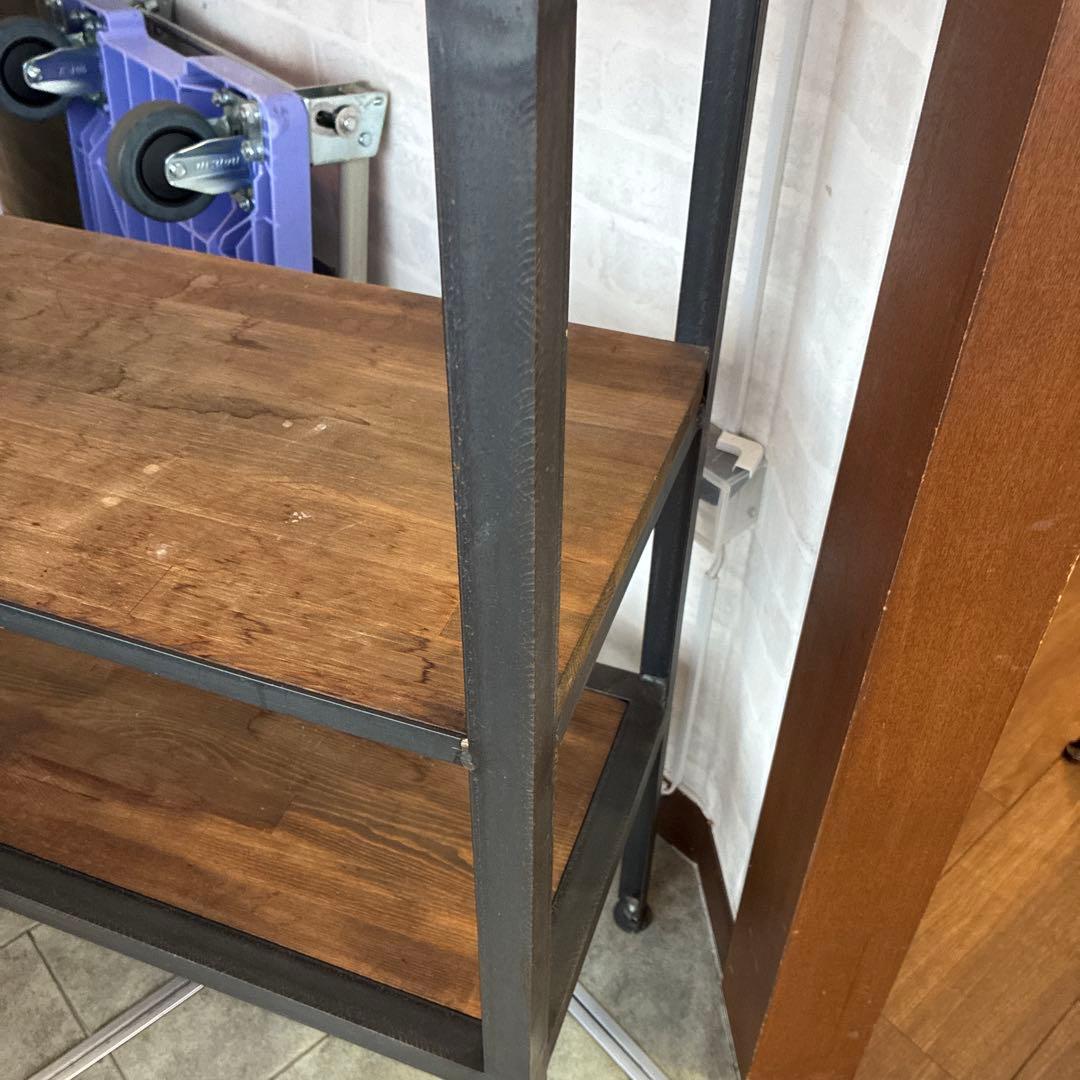 オープンシェルフ 木製と金属製