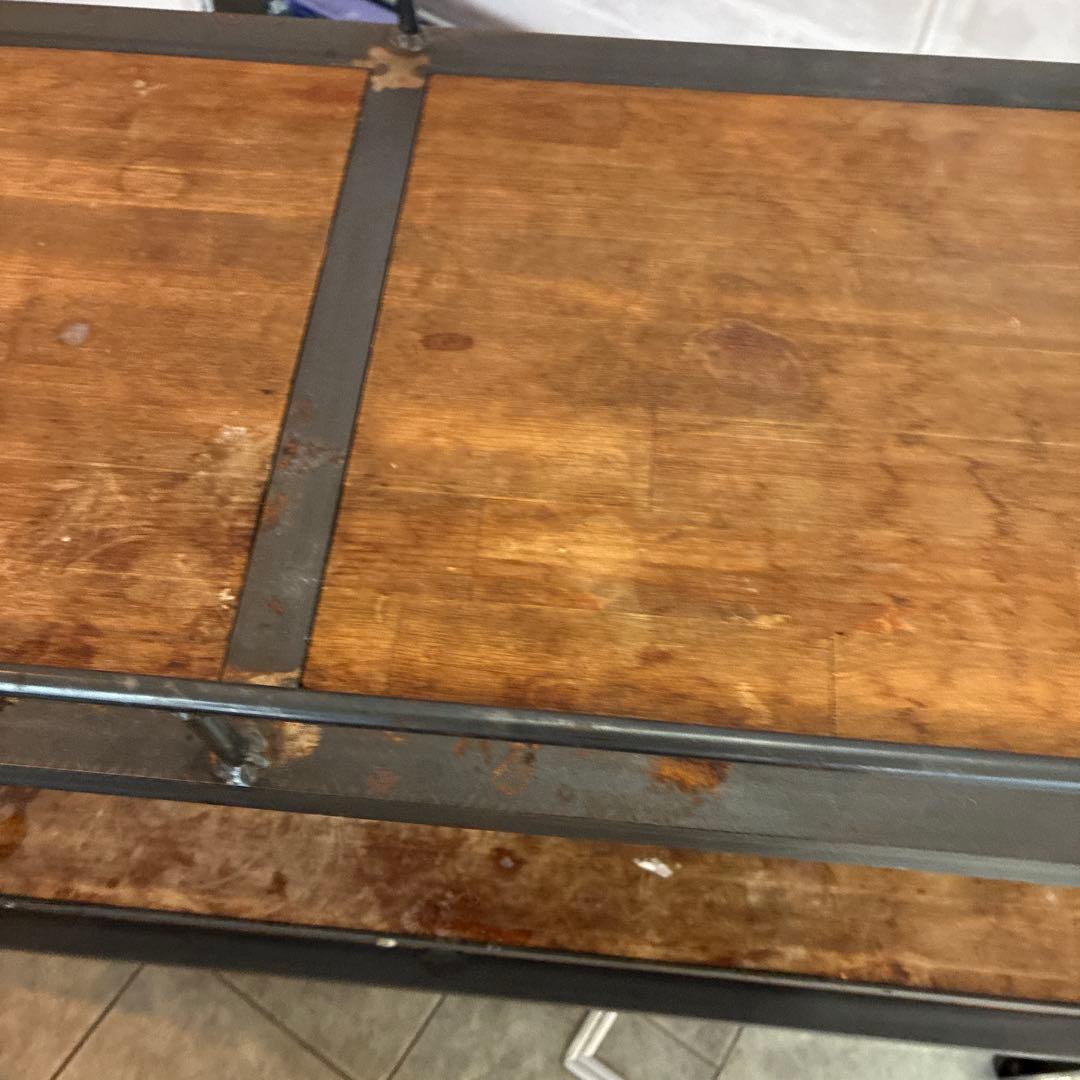 オープンシェルフ 木製と金属製