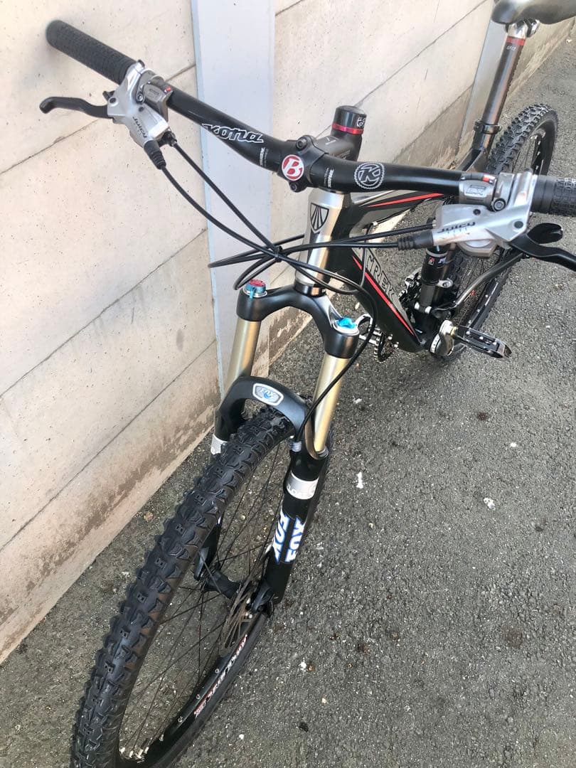 【超美品・整備済】トレック FUEL EX8 27速　マウンテンバイク　450