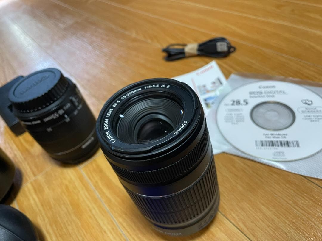 Canon EOS Kiss X7 [デジタル一眼レフカメラ] +レンズ+α