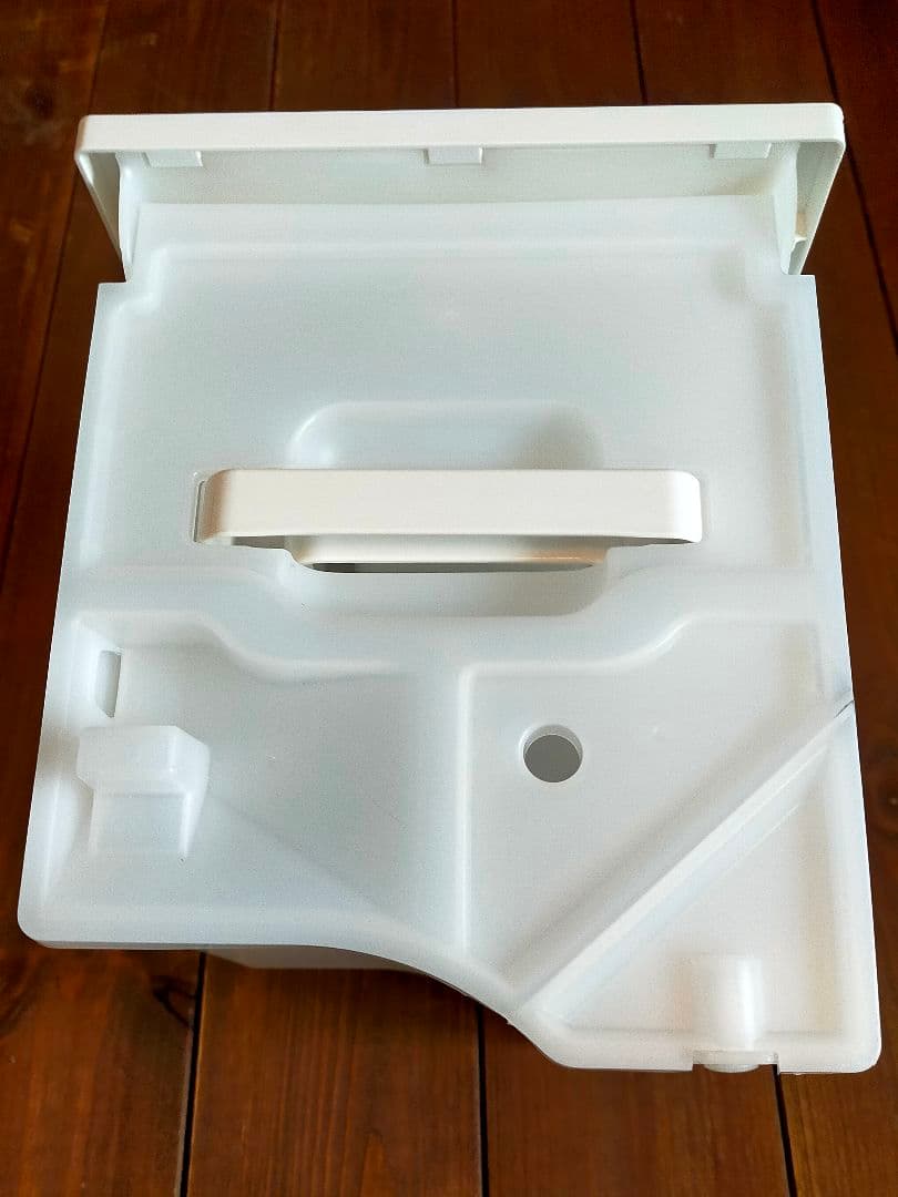 IRIS OHYAMA 空気清浄機能付き除湿機 KDCP-J16H W