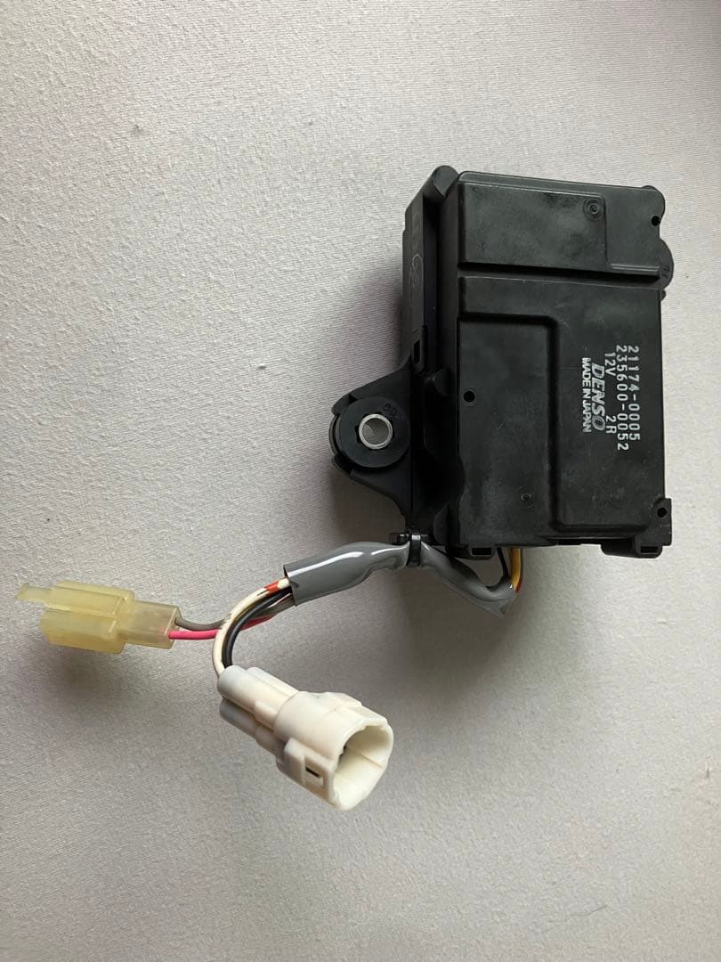 カワサキZRXダエグ純正排気バルブモーター　エキゾーストコントローラー