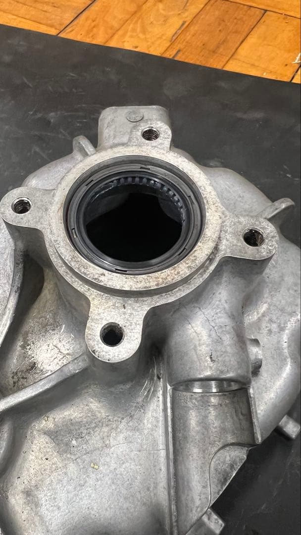 ジムニー JA11 トランスファー LO6.5ダウンギア オイルシール新品