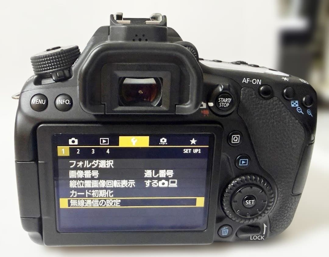 ★美品、ショット数少★Canon EOS 80D EF-S 18-135mm,