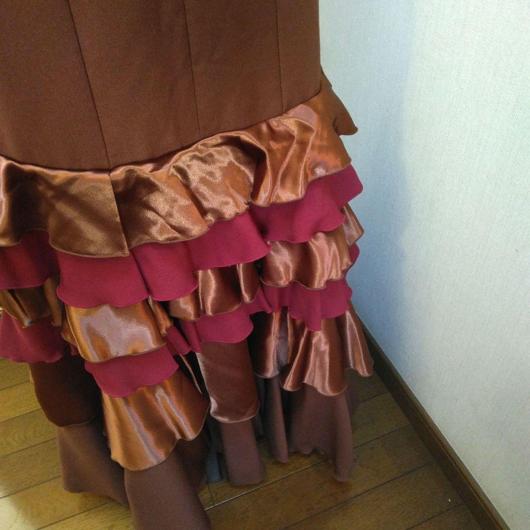 フラメンコ スカート フリル付き ブラウン 赤