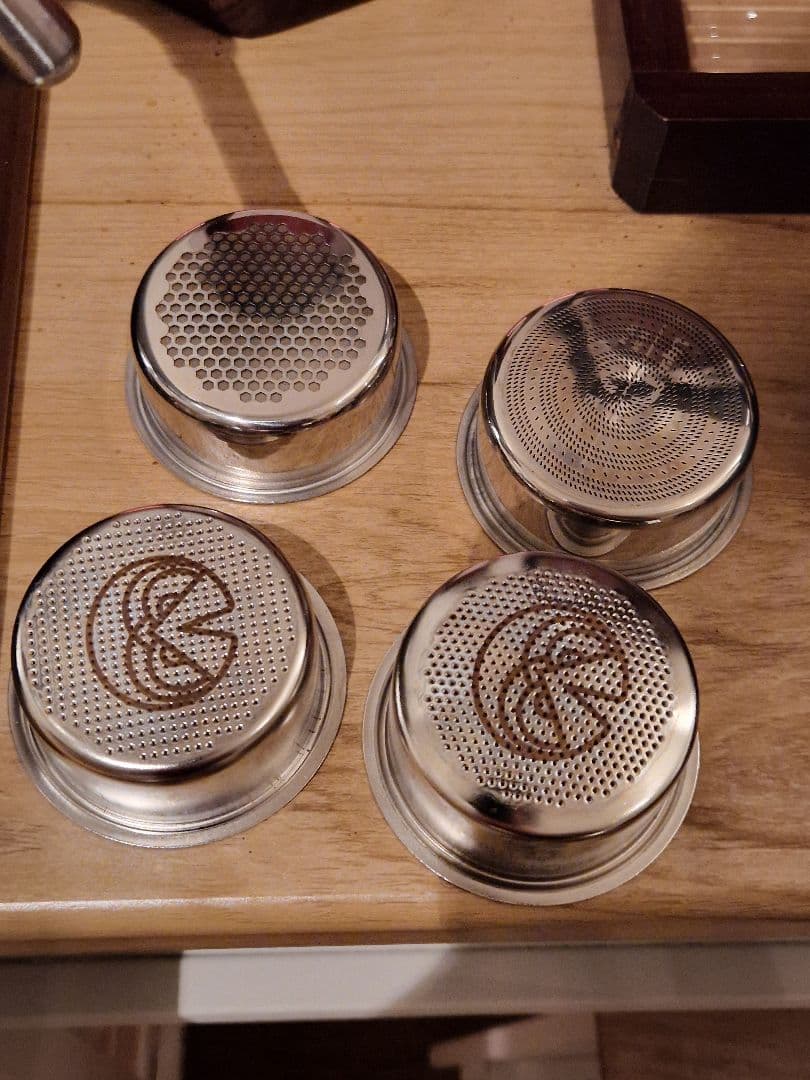 【美品】デロンギ デディカ アルテ EC885J アップグレード多数