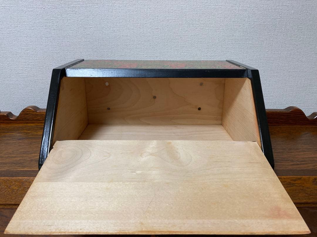 ロシア雑貨☆伝統工芸ホフロマ塗り収納ケース木製箱bread boxマトリョーシカ