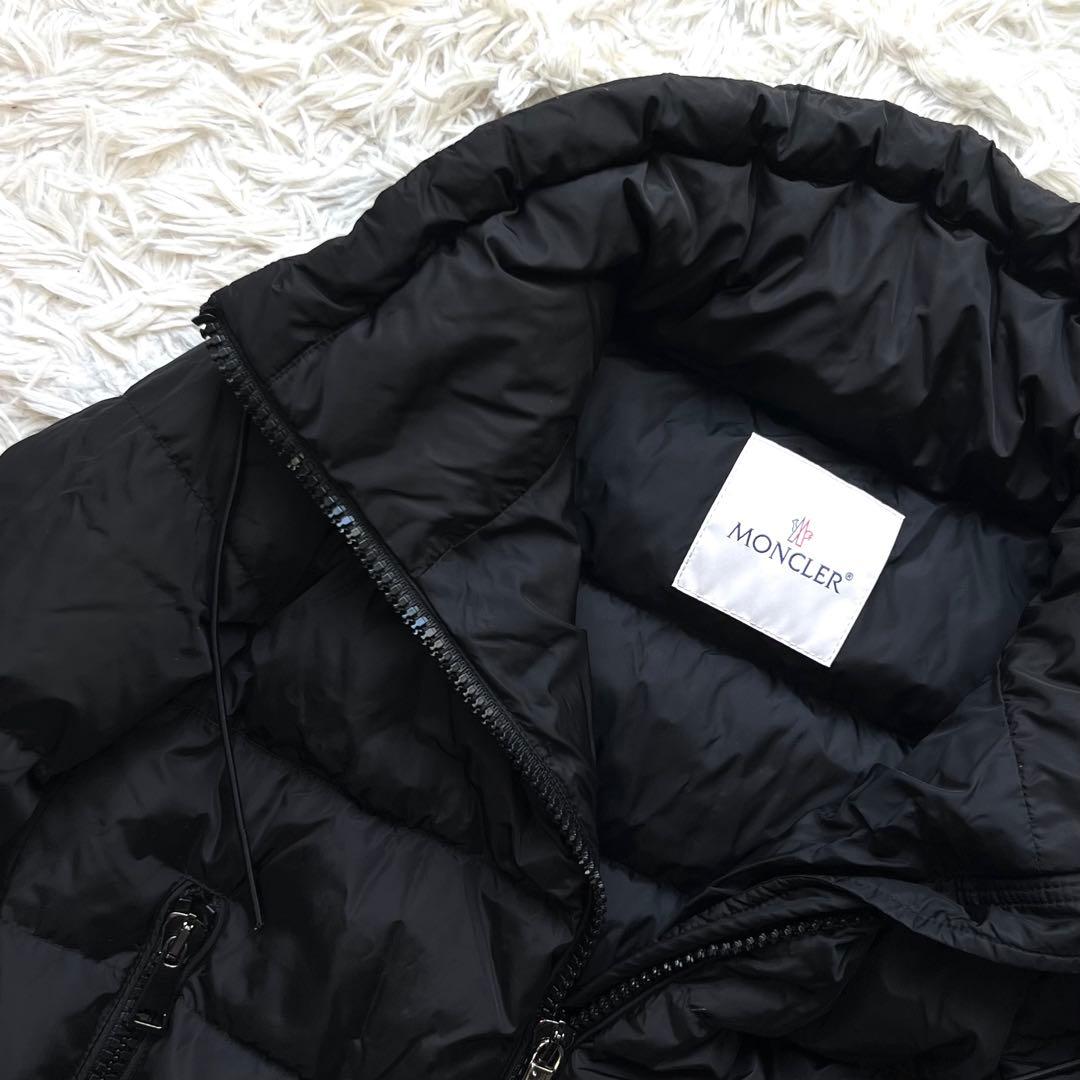 中古良品 モンクレール 00 ヴィバーナム QRコード鑑定済 ブラック ネセア