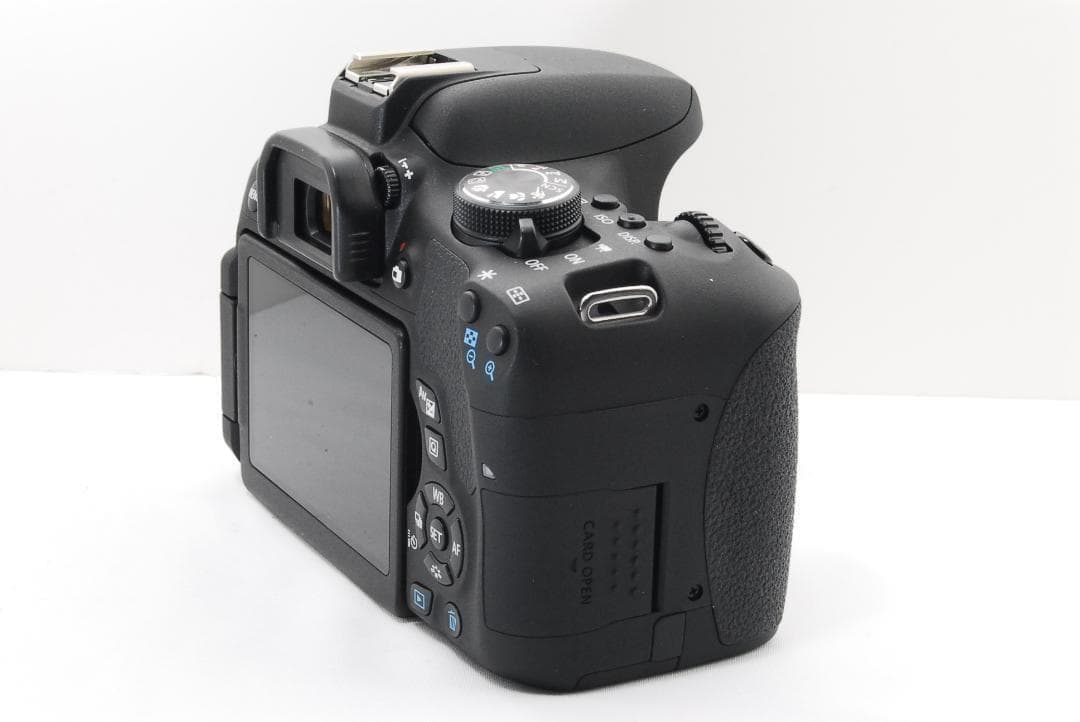 美品 Canon EOS kiss x8i ダブルレンズセット　初期不良保証付き