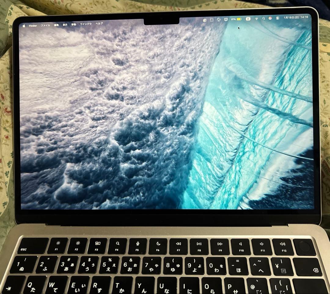 Apple MacBookAir M2 スターライト