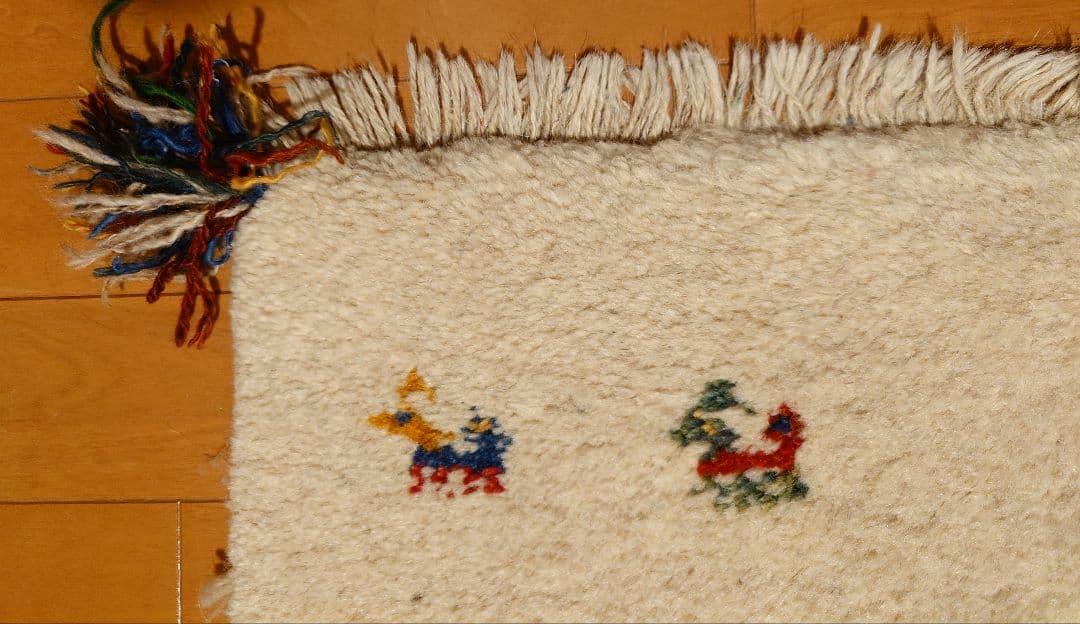 ペルシャ絨毯　キリム　手織者　ウール100% SHIRAZ ラグ 145x66