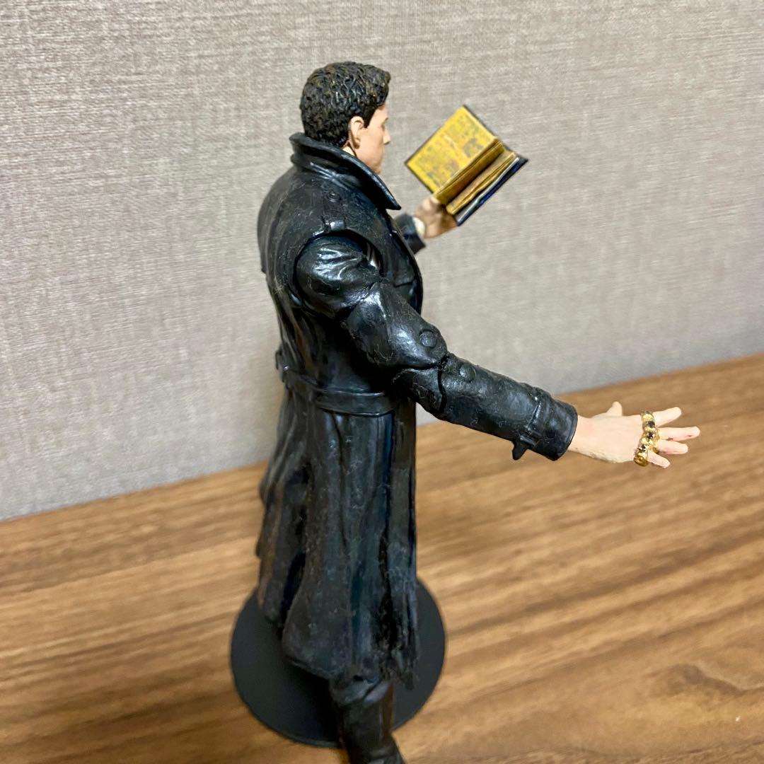 DCマルチバース　コンスタンティン キアヌ・リーブス　カスタムリペイント品