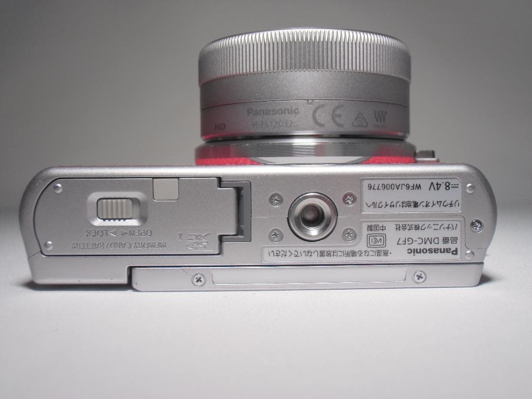 パナソニック LUMIX G DMC-GF7W ダブルズームレンズ　B049