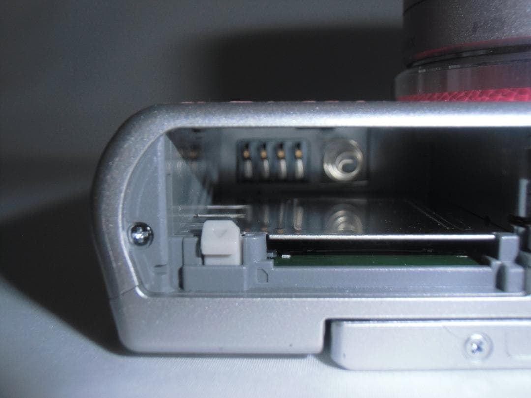 パナソニック LUMIX G DMC-GF7W ダブルズームレンズ　B049