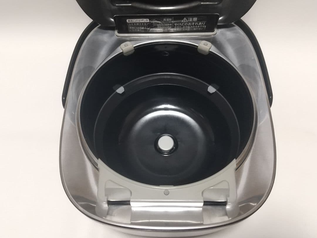 TOSHIBA 東芝 真空圧力IHジャー炊飯器 RC-10VXP