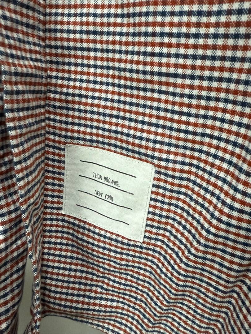 トムブラウン　RWBアームバンドシャツ　　　　4 ボタンダウンシャツ　THOM