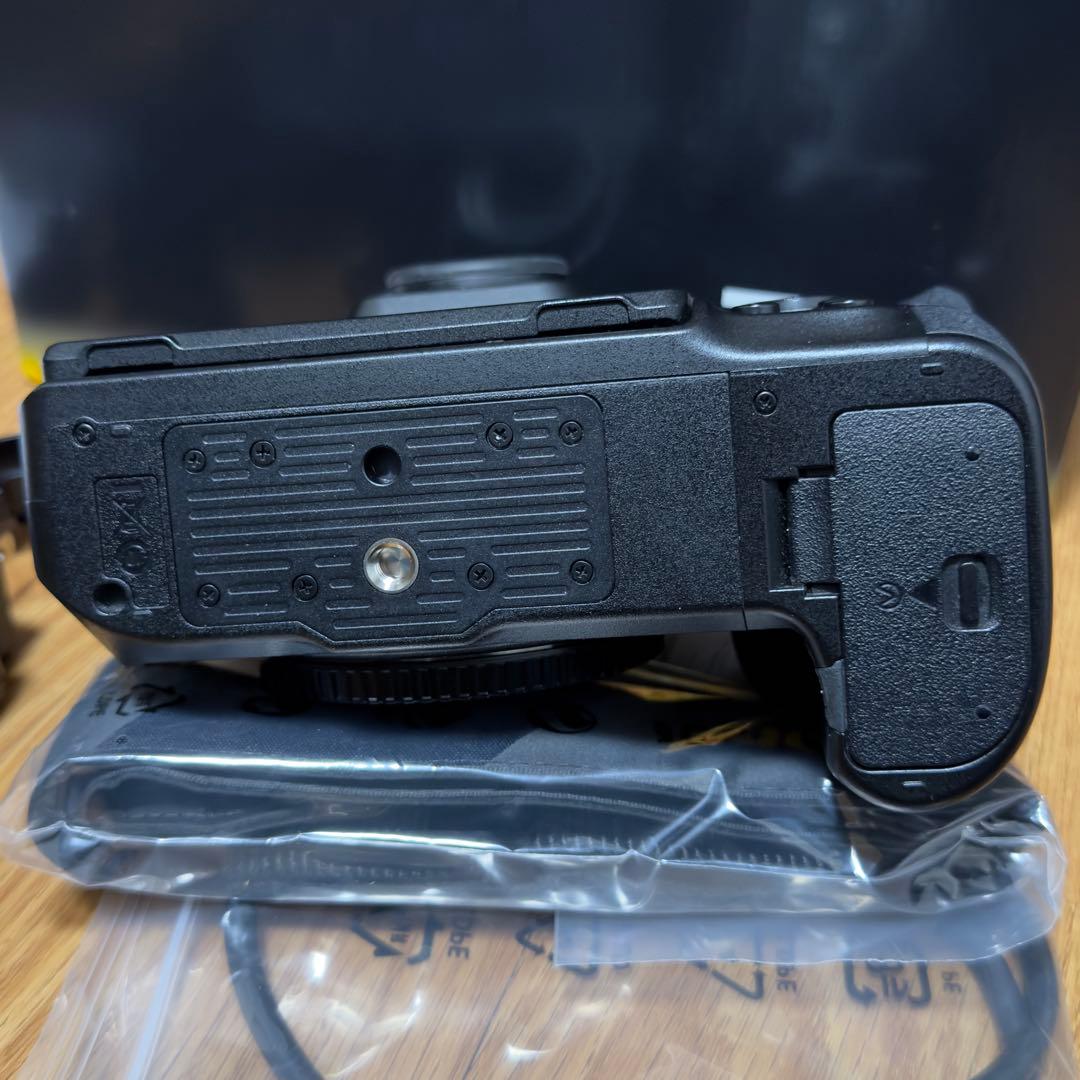 【美品】Nikon Z8（保護ガラス取り付け済み）