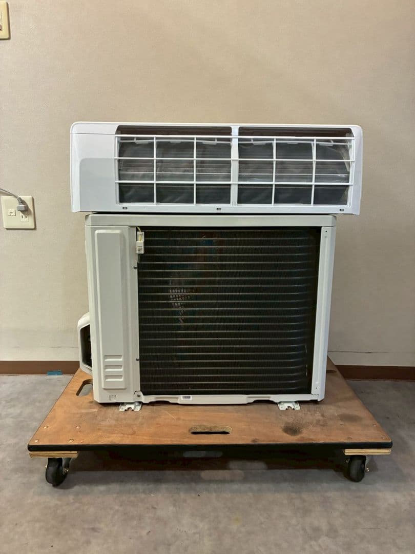 2118 アイリスオーヤマ【IKF-224W】2023年製 6畳 エアコン 中古