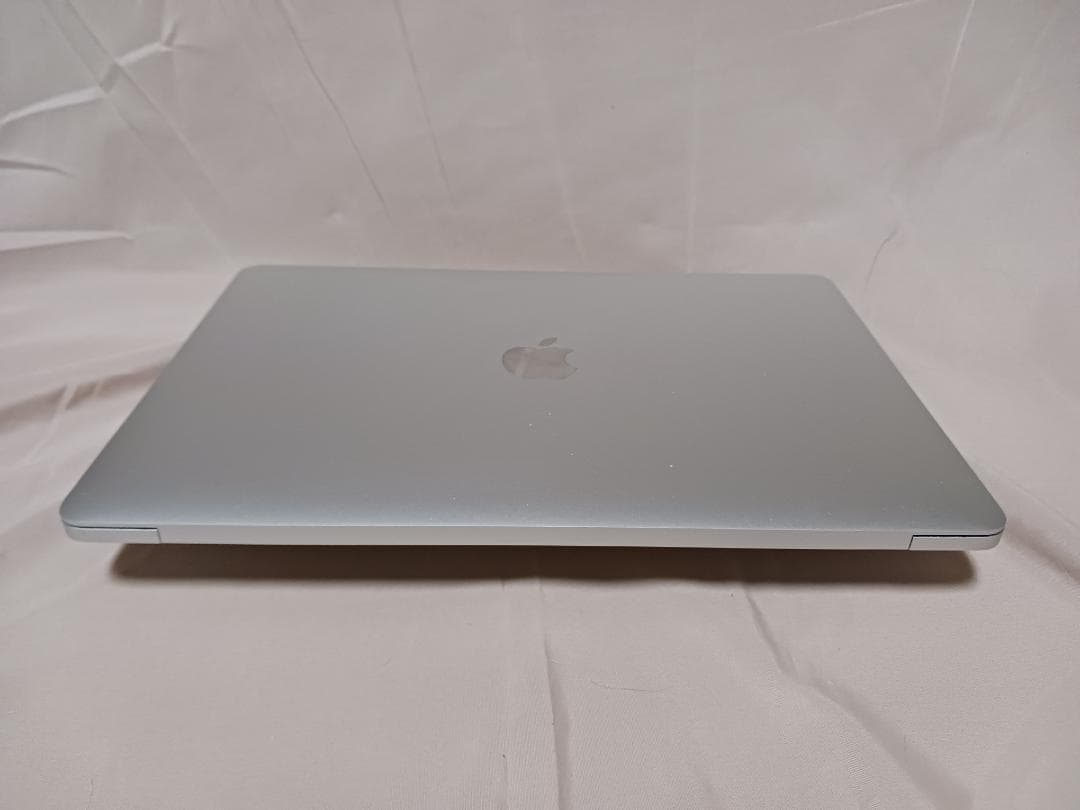 MacBook Pro（13-inch, 2016, 3T 2P）A1708　銀