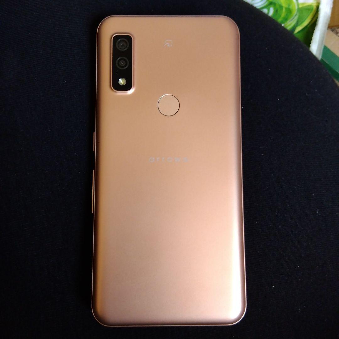 スマートフォン本体 arrows