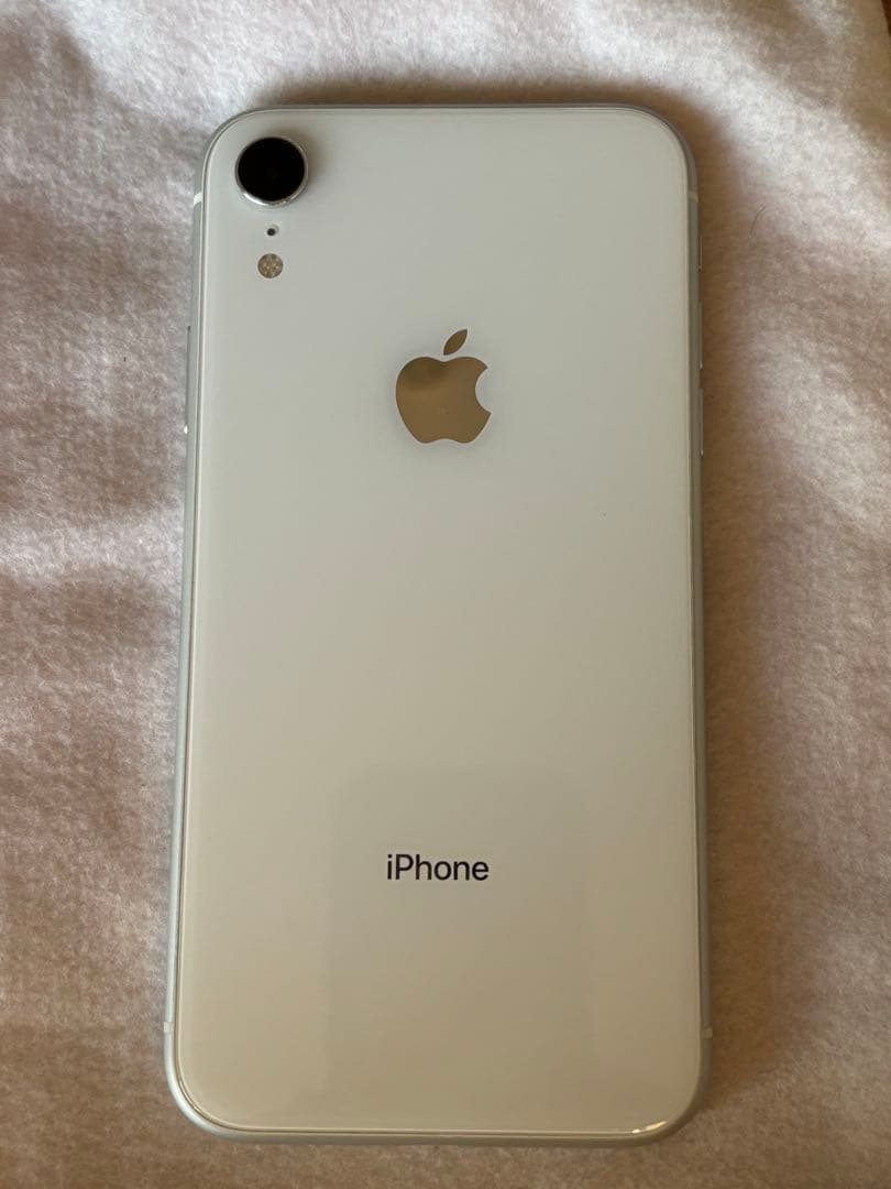 iPhone XR 64GB ホワイト 本体のみ 初期化済み