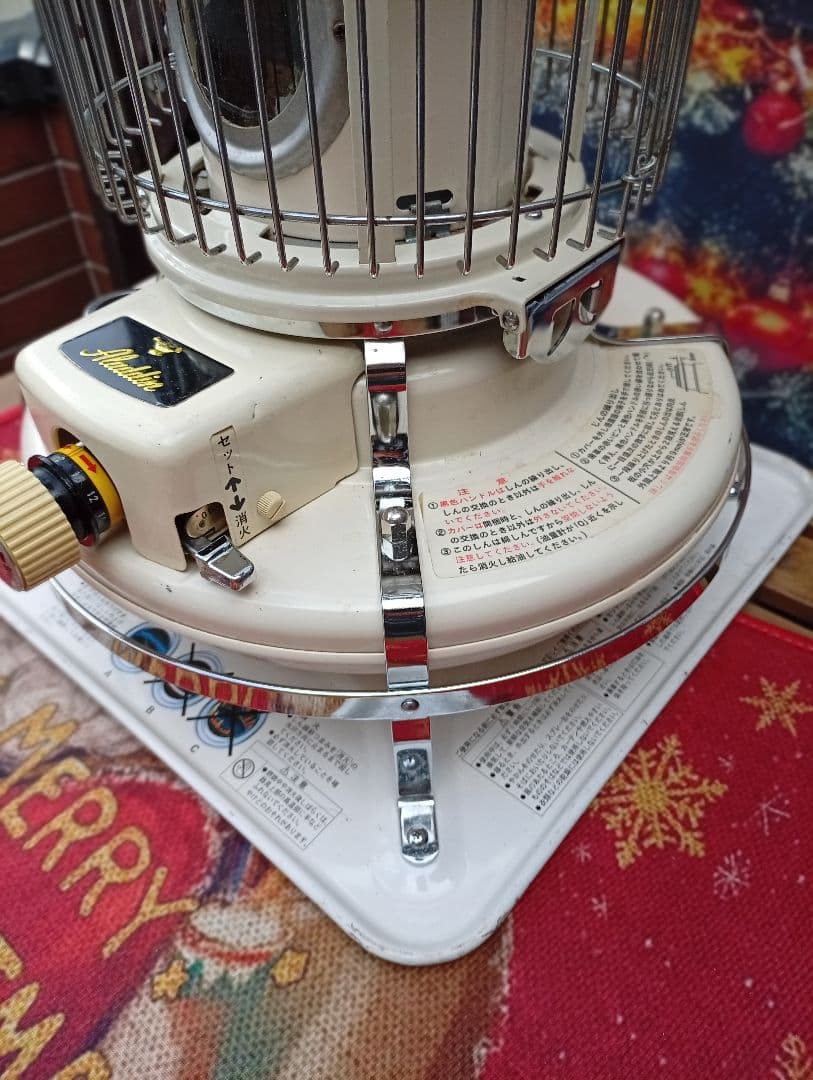 アラジンストーブ メンテナンス済み。純正芯交換済。取説付きです。グリーン