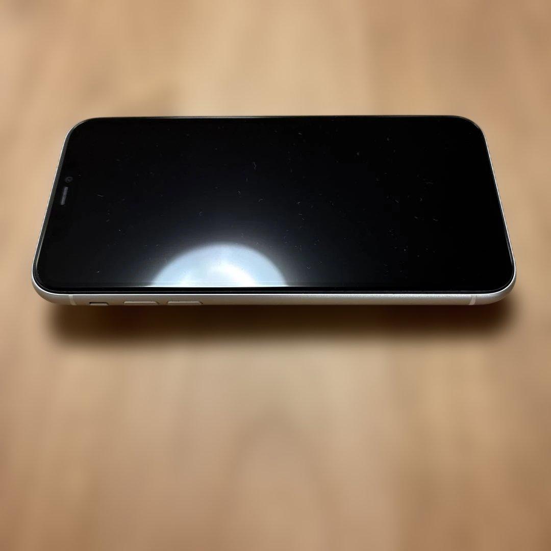 iPhone 11 本体 白（ホワイト） 64GB SIMフリー