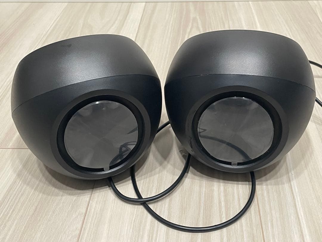 Creative Pebble X 大型RGB ライティングスピーカー