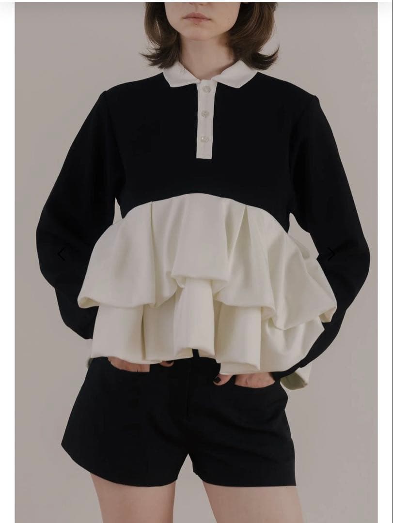 yuu！the toe / hydra peplum tops（m）