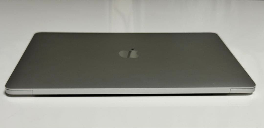 MacBook Pro 2018 おまけ付き 8GB/256GB