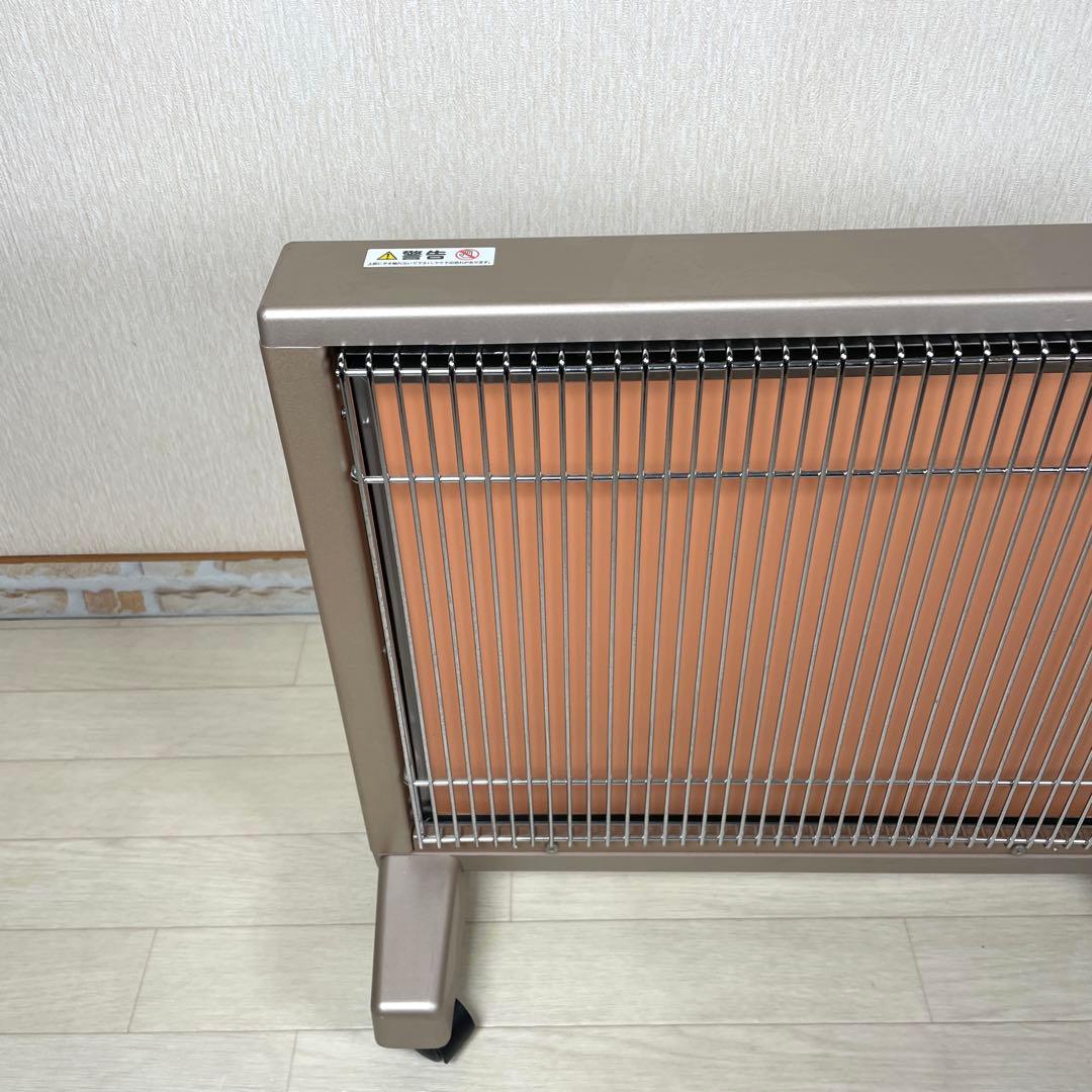 動作品 日本 遠赤外線 ヒーター サンルミエ キュート E800LS 暖房