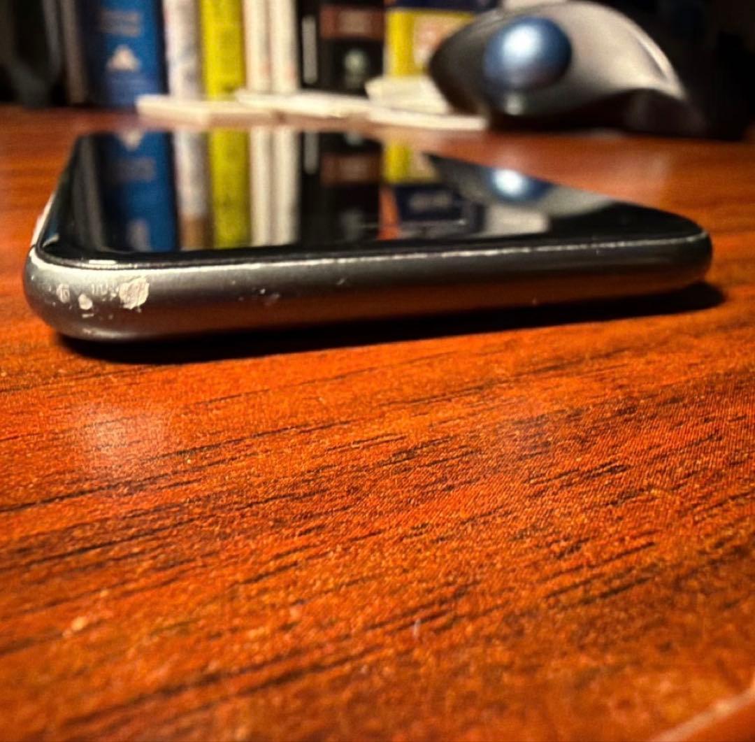 iPhone 8 64GB スペースグレイ SIMフリー 動作確認済