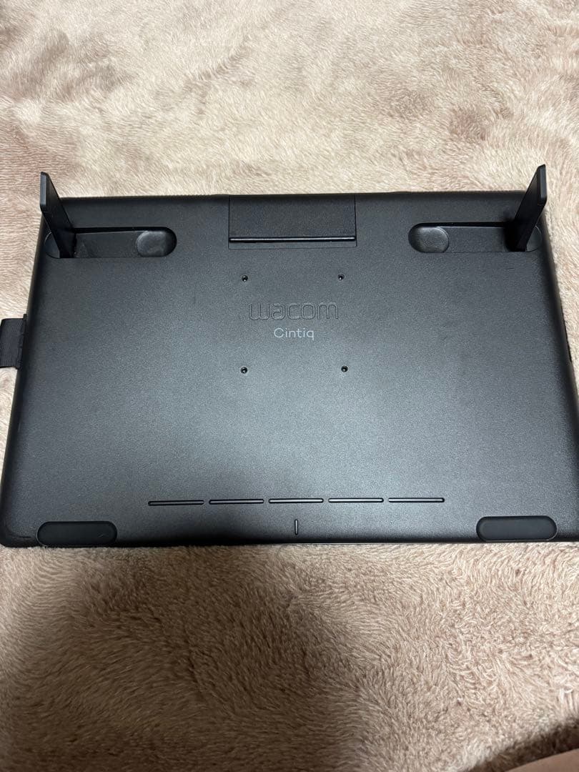 Wacom Cintiq DTK1660KOD 本体