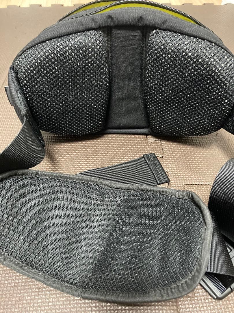 Hugoo ハグー ヒップシート ブラック