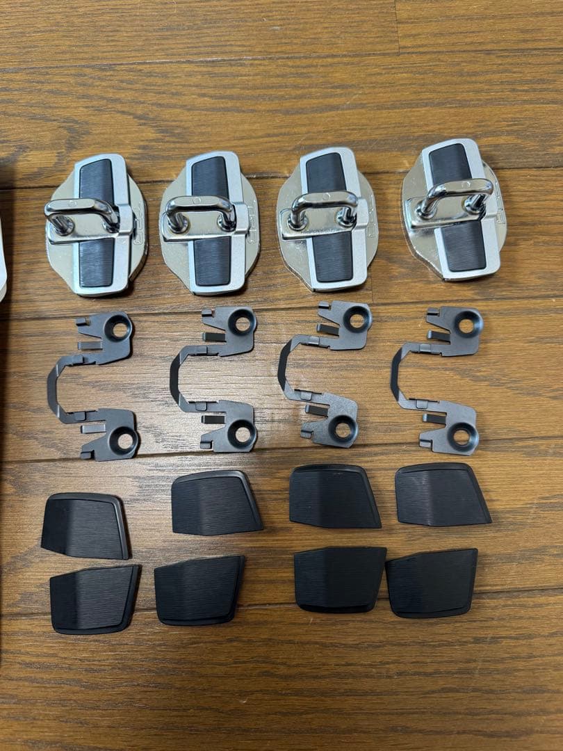 TRDドアスタビライザー MS304-00001 4ドア分