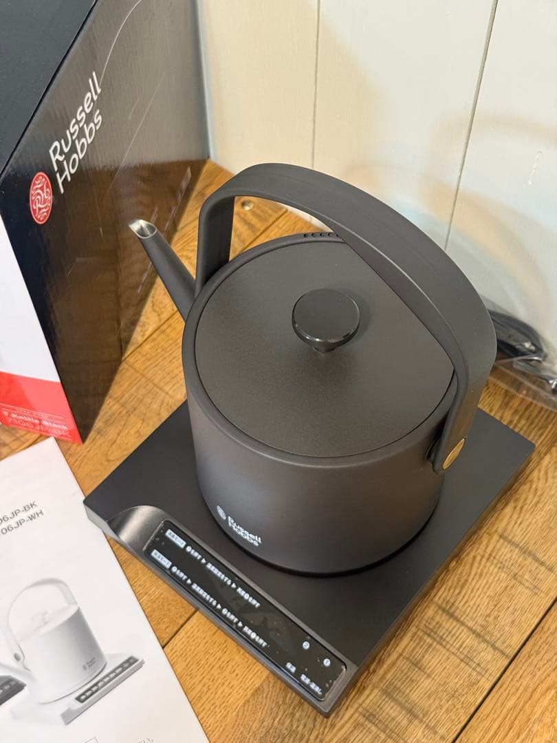 新品 Russell Hobbs Tケトル ブラック 電気ケトル